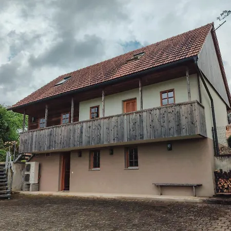 Feriehus Old Taylor's House Gradac